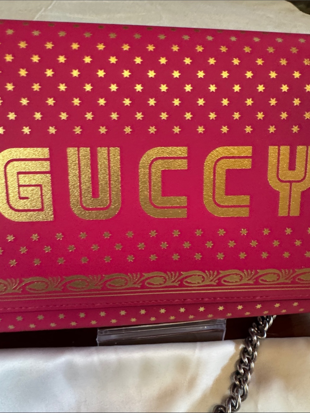 Authentic Gucci GUCCY Red Stars structured Chain Clutch - 2018 SEGA Capsule Rare - Picture 5 of 16
